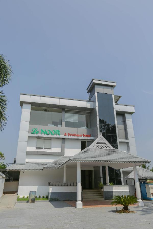Le Noor Hotel Kochi Екстериор снимка