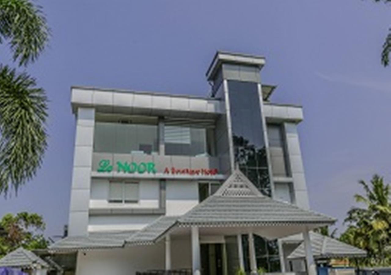Le Noor Hotel Kochi Екстериор снимка