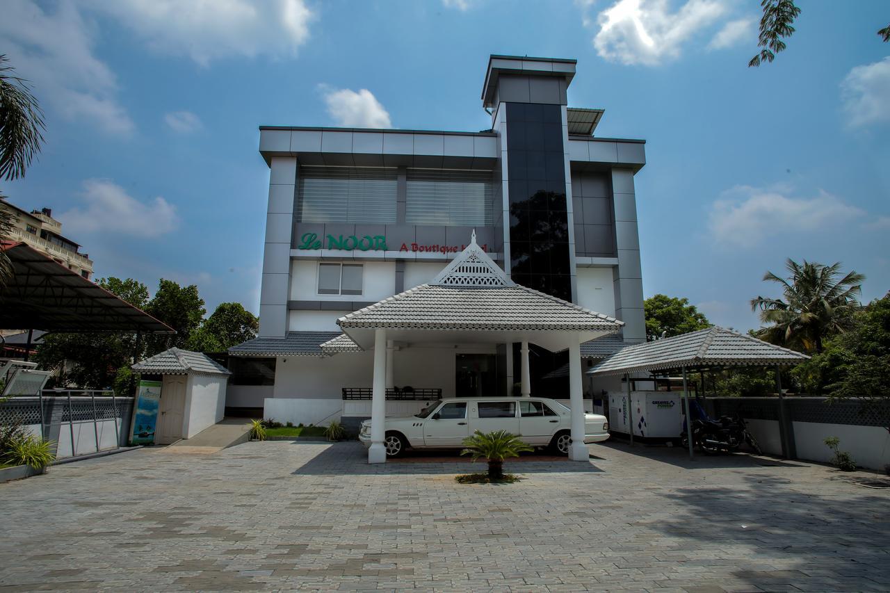 Le Noor Hotel Kochi Екстериор снимка