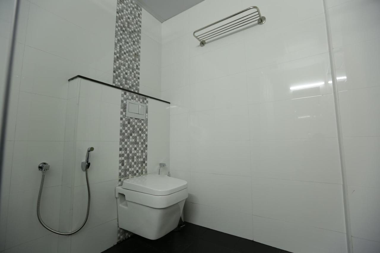 Le Noor Hotel Kochi Екстериор снимка
